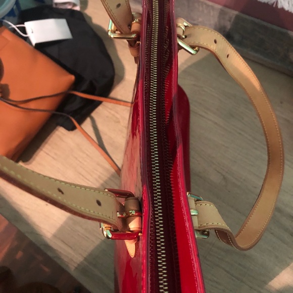 Authentic Louis Vuitton Red Brea - Picture 10 of 13